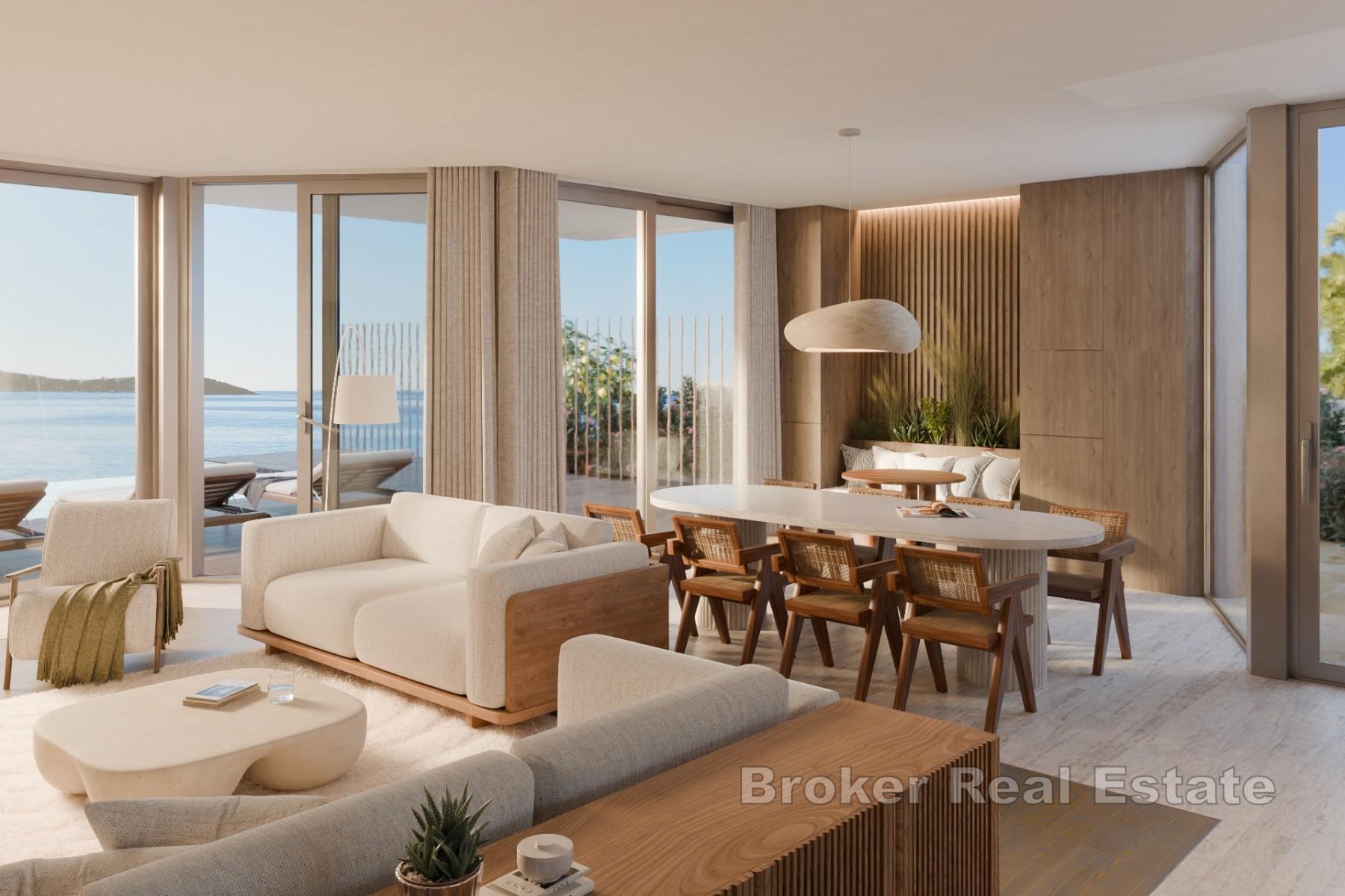 Jolie villa, première rangée de la mer
