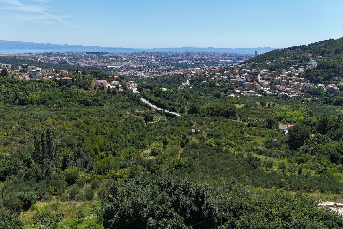 01-2022-413-Spliit-area-Building-land-with-sea-view-for-sale