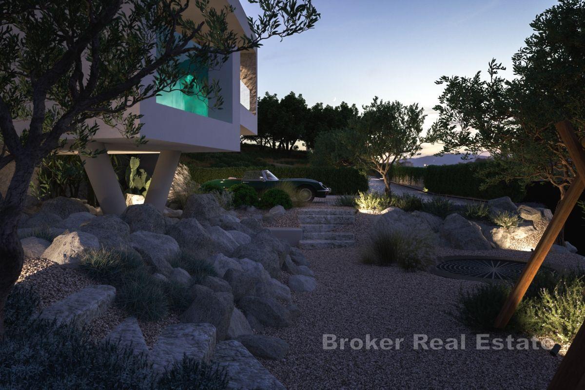 Terrain avec un projet de construction d'une villa avec vue mer