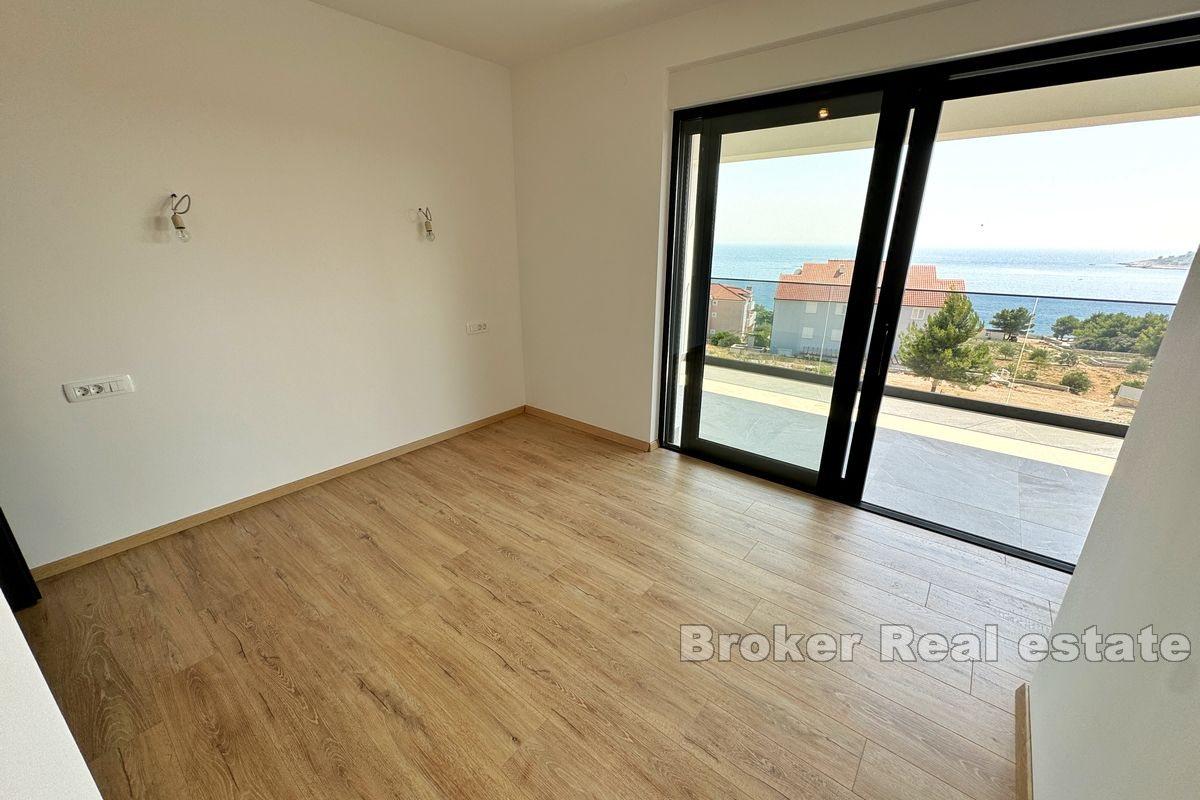 Moderne Zwei-Zimmer-Wohnung mit Meerblick