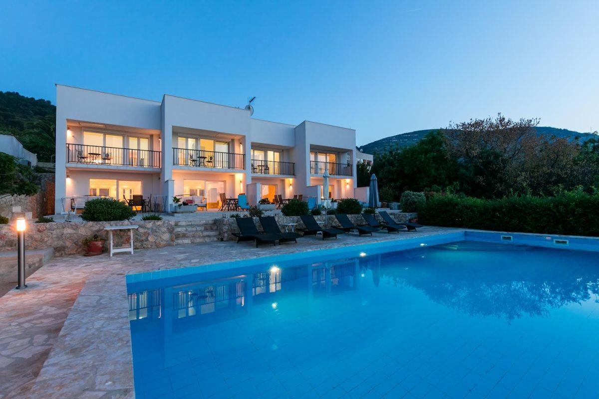 Apartmenthaus mit Panoramablick auf das Meer