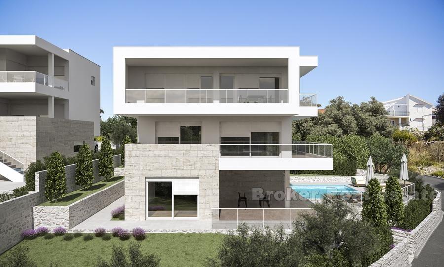 Nowoczesna willa z basenem w budowie