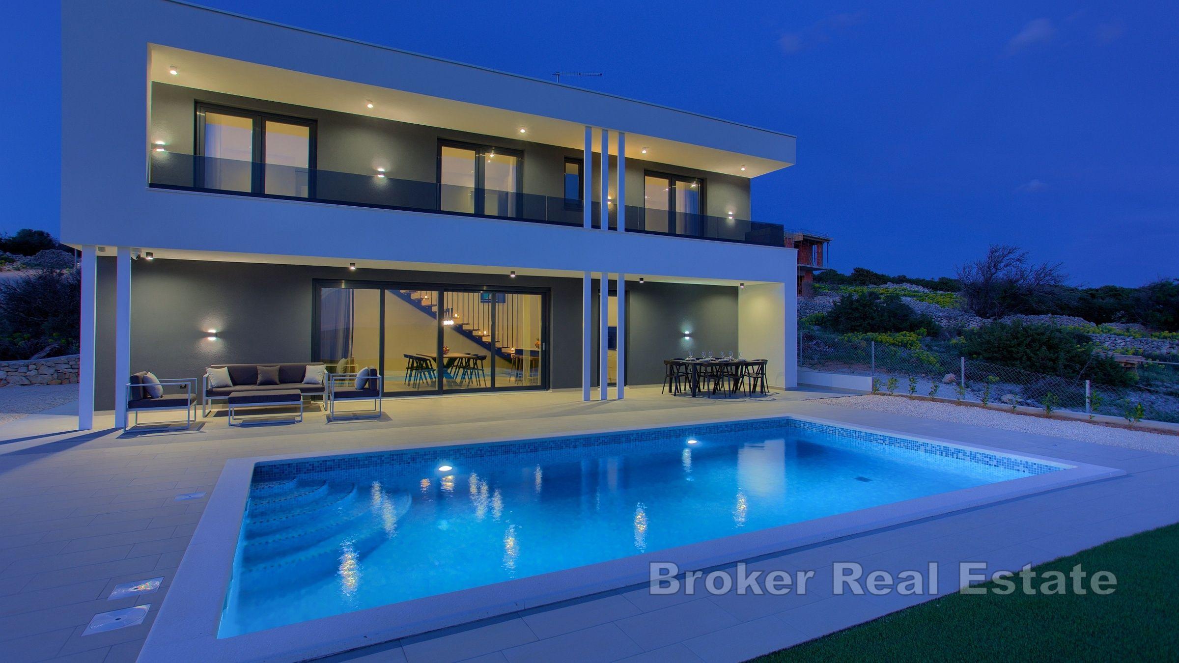 Moderna vila s očaravajućim pogledom na more