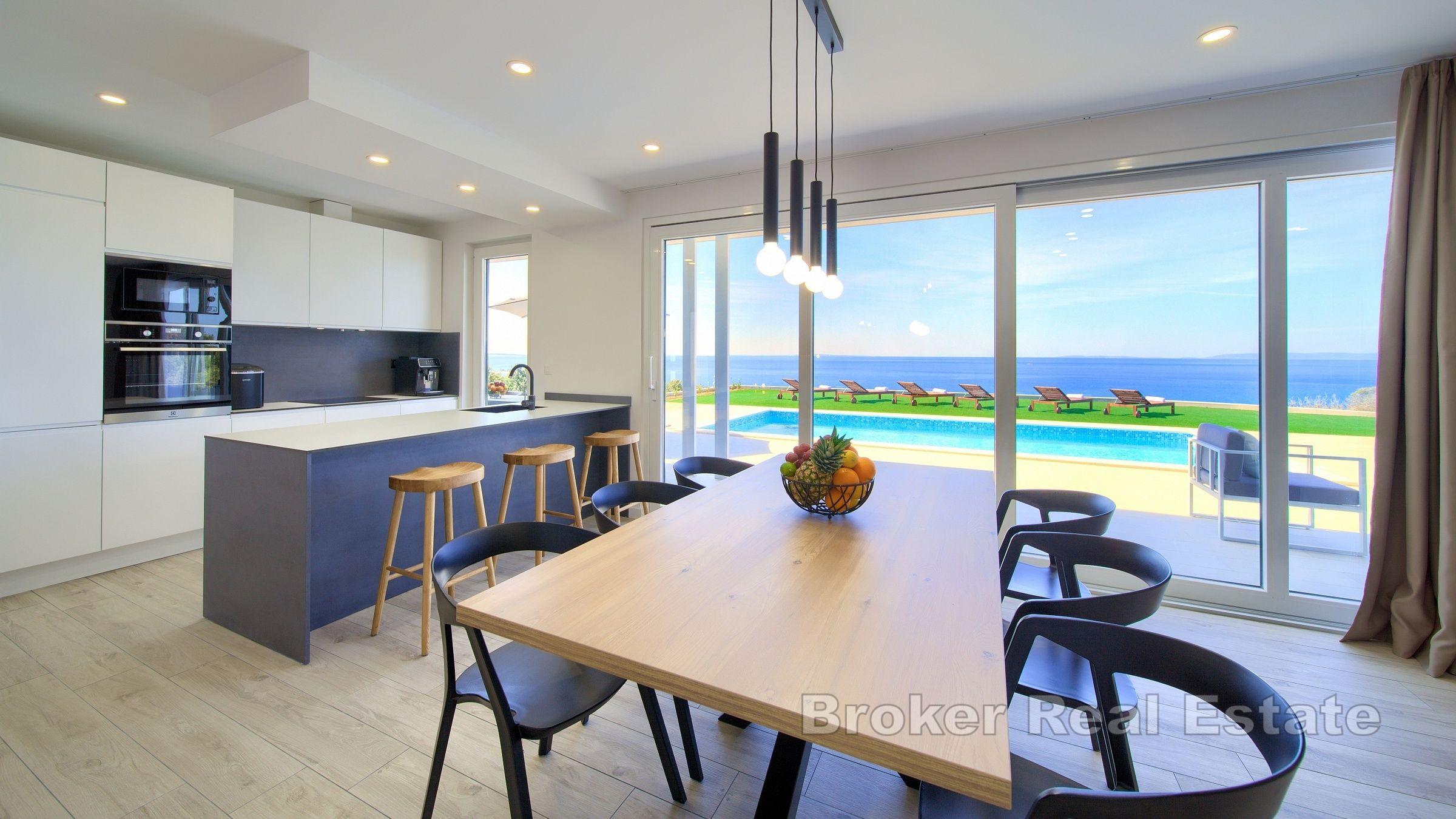 Moderna vila s očaravajućim pogledom na more