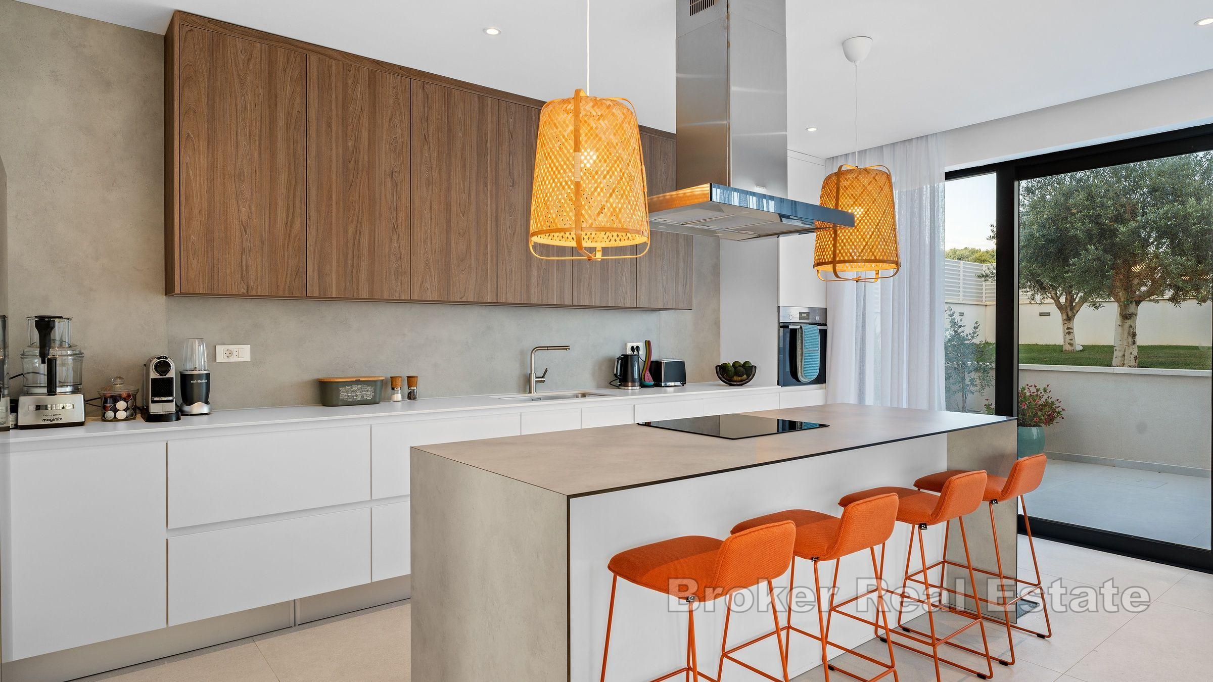 Luksusowa willa w dominującej lokalizacji z widokiem na morze