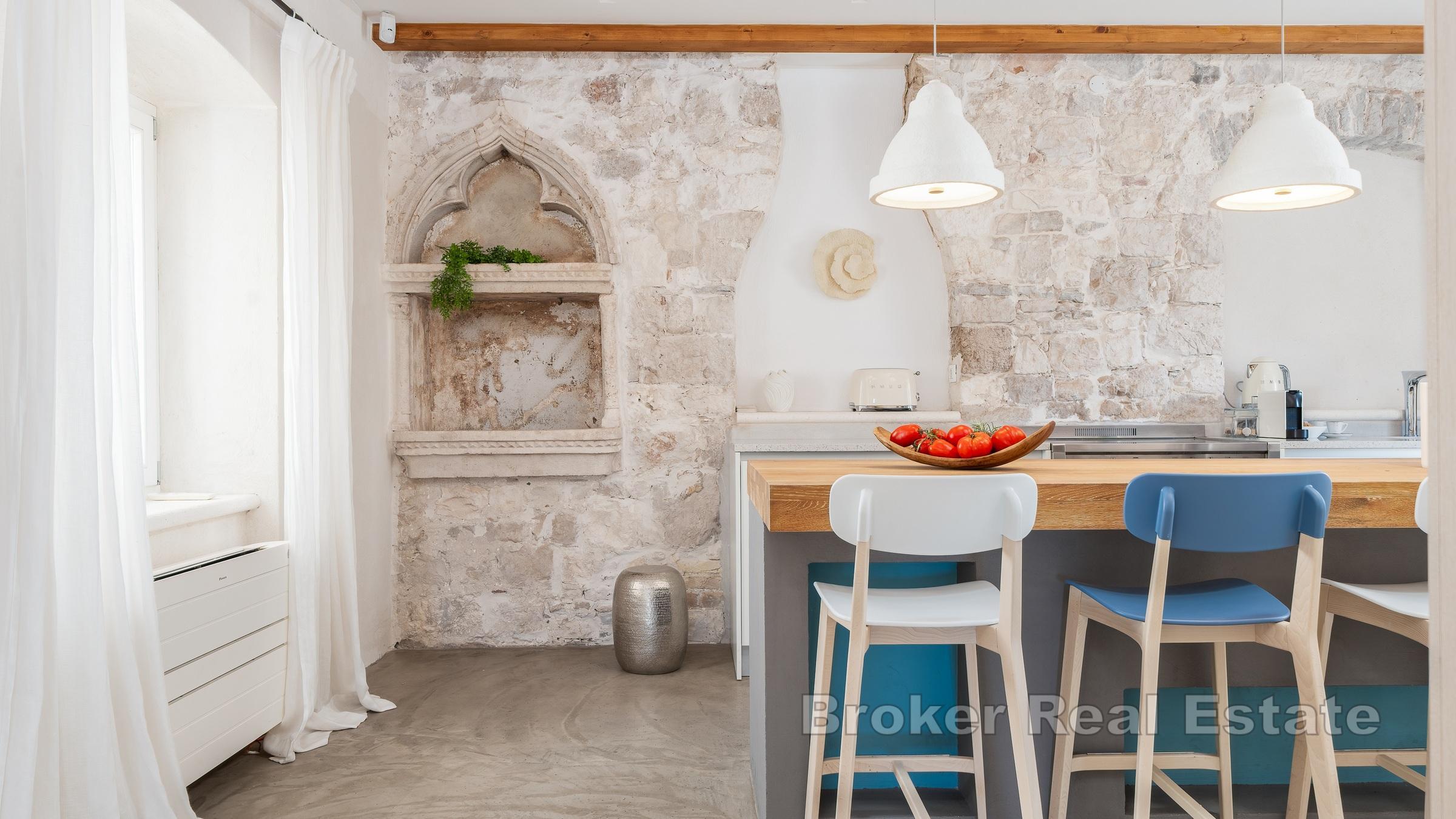 Wyjątkowy apartament w centrum miasta z tarasem i widokiem na morze