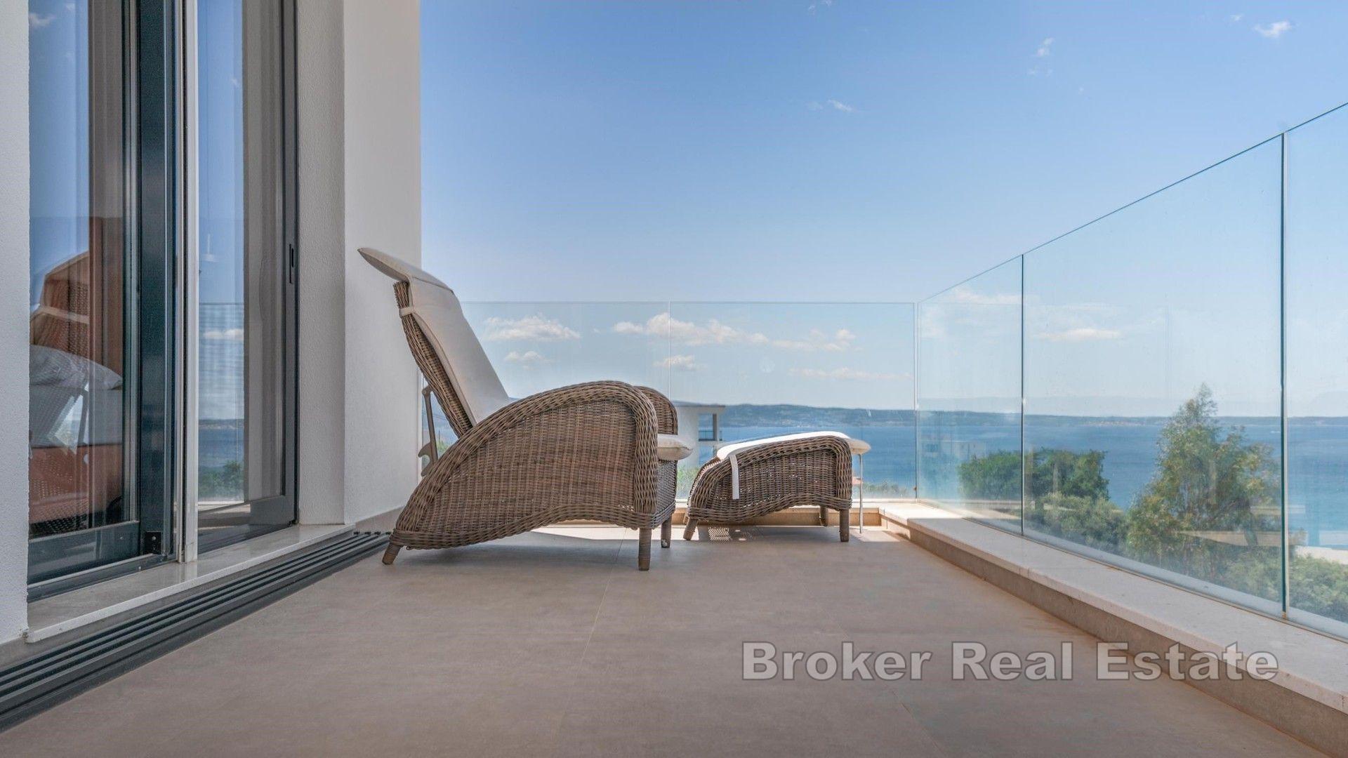 Luksuzna vila s bazenom i pogledom na more