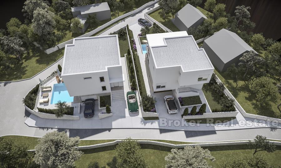Neue moderne Villa mit Schwimmbad, in Phase der Konstruktion