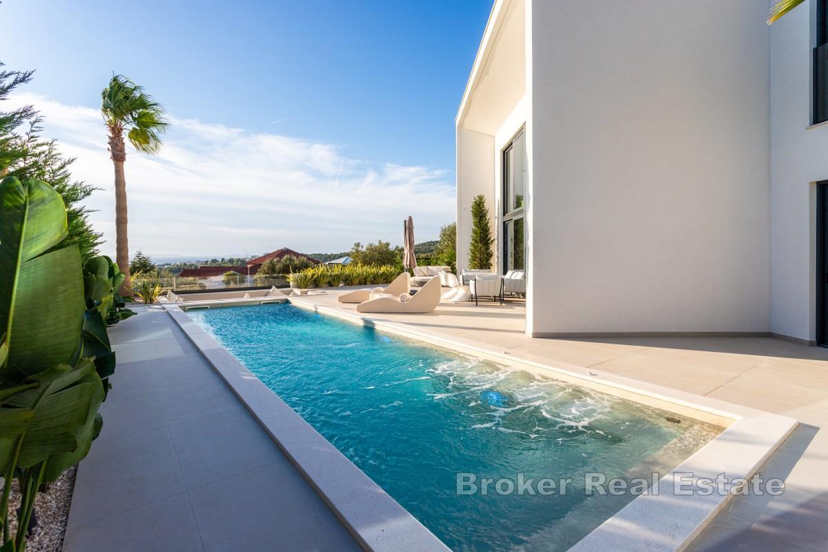 Eine luxuriöse und außergewöhnlich moderne Villa