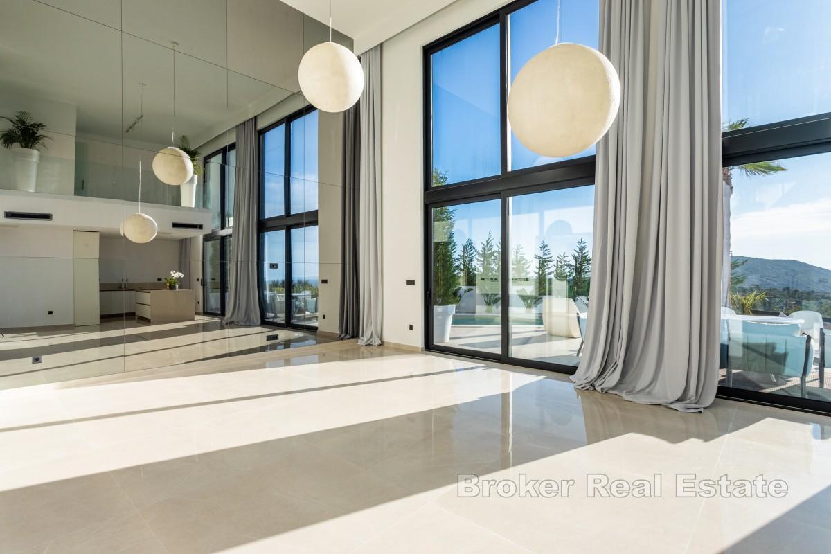 En luksuriøs og usedvanlig moderne villa