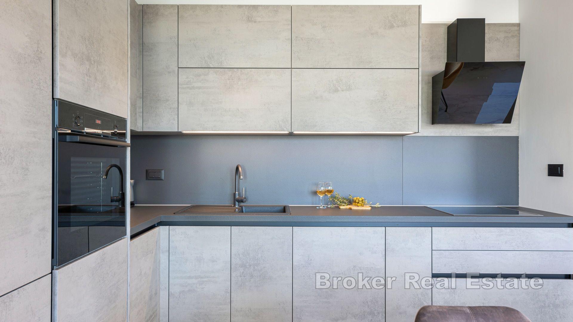 Туристический комплекс с видом на море