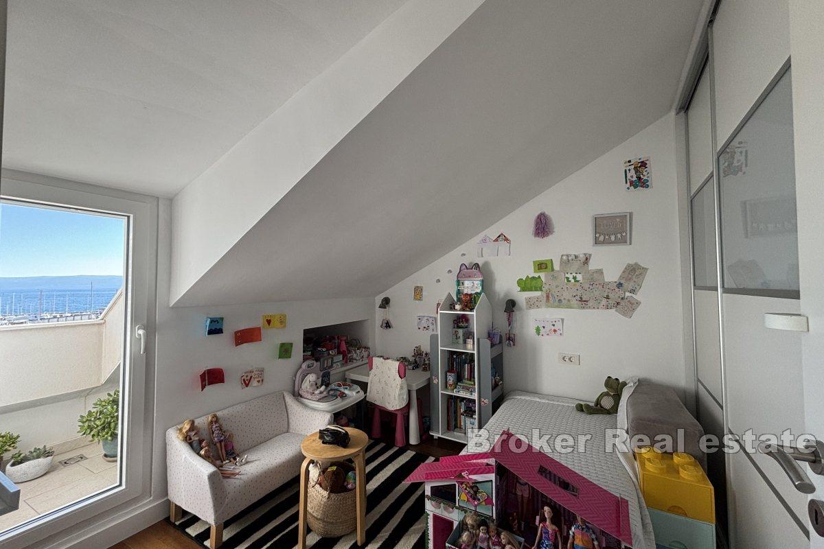 Apartament z dwiema sypialniami i widokiem na morze
