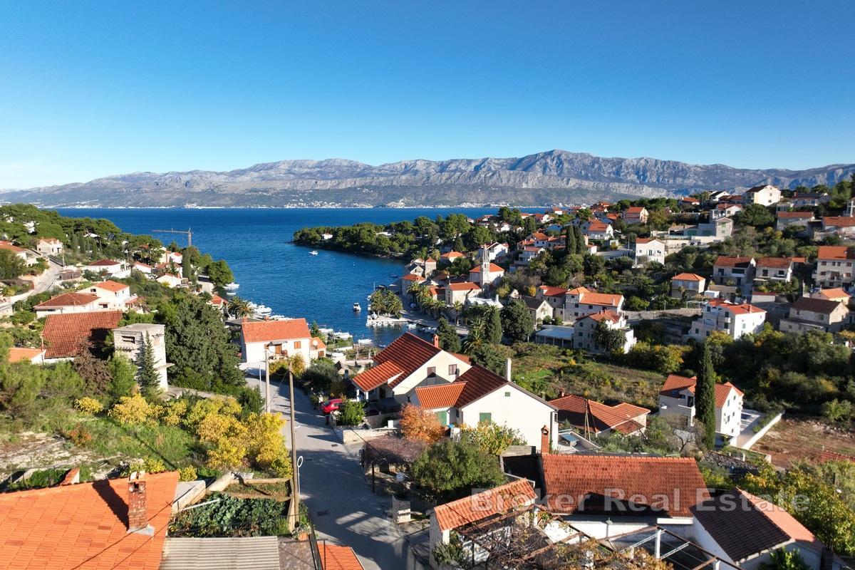 Charmigt hus med vacker utsikt