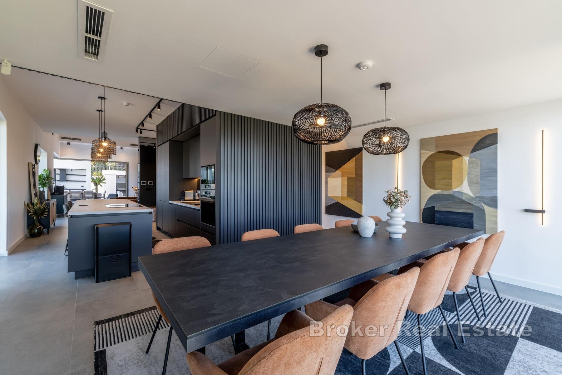 Исключительная вилла с панорамным видом на море