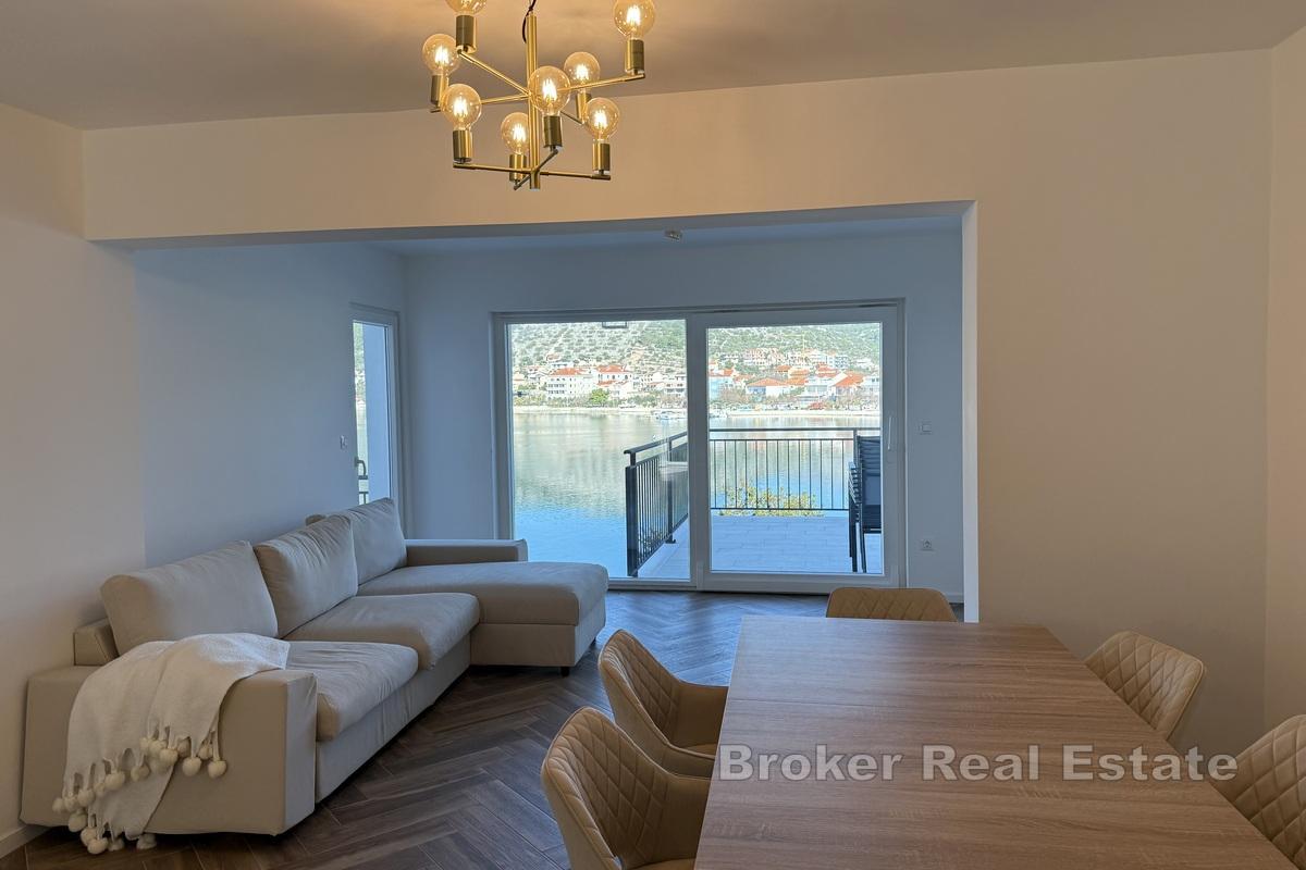 Многоквартирный дом в первом ряду от моря