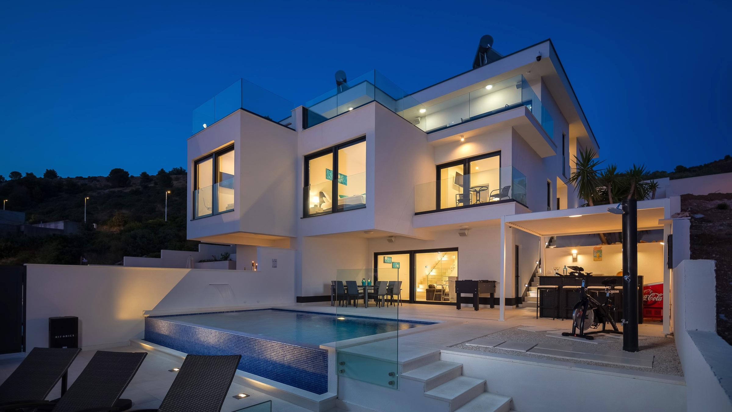 001-2022-447-rogoznica-stunning-villa-with-pool-and-sea-view-for-sale