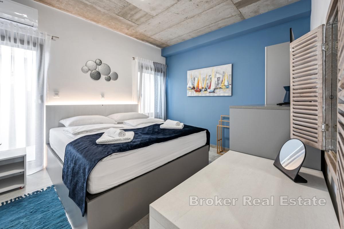 Nowoczesna willa z widokiem na otwarte morze