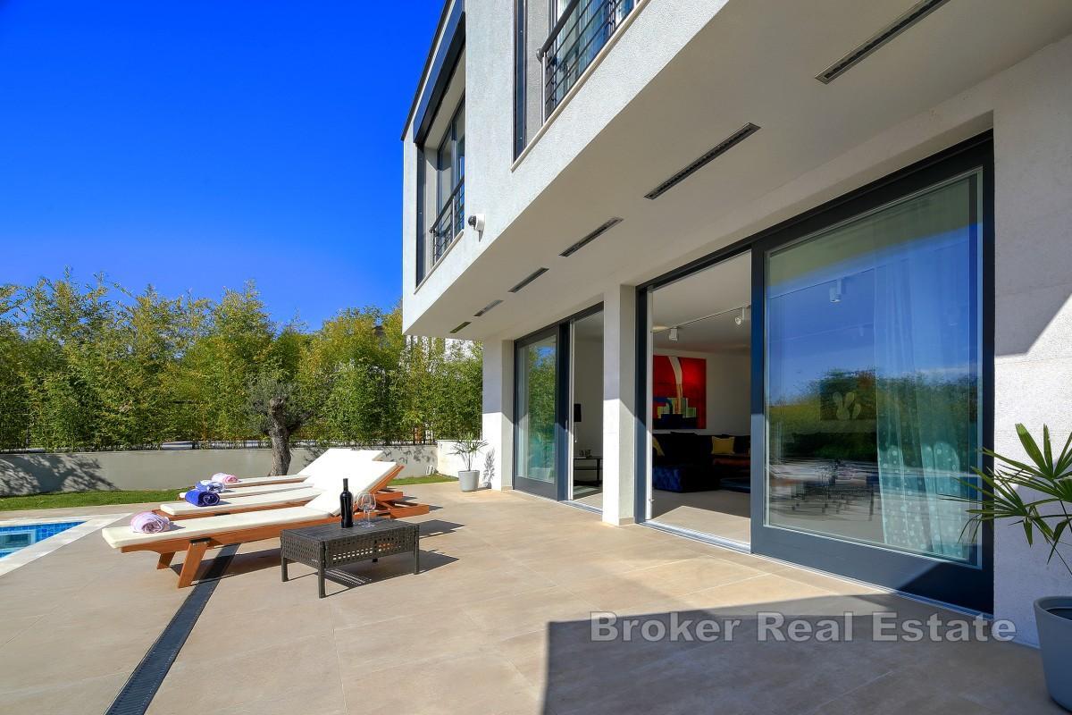 Modern villa i attraktivt läge