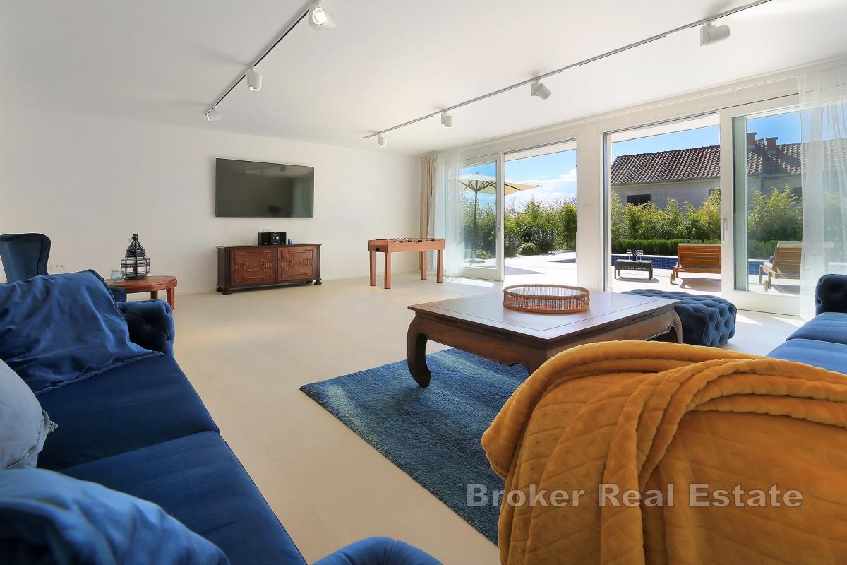 Modern villa i attraktivt läge