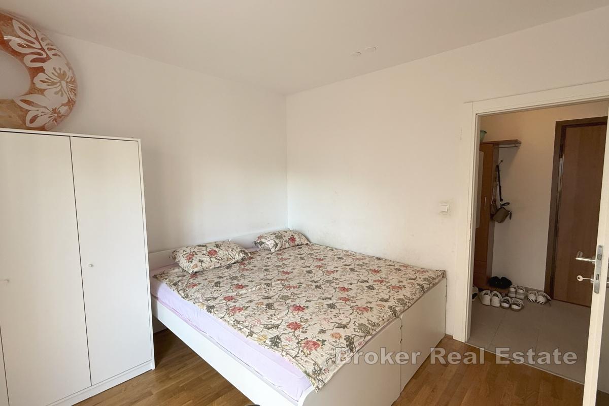 Apartament z jedną sypialnią w spokojnej okolicy