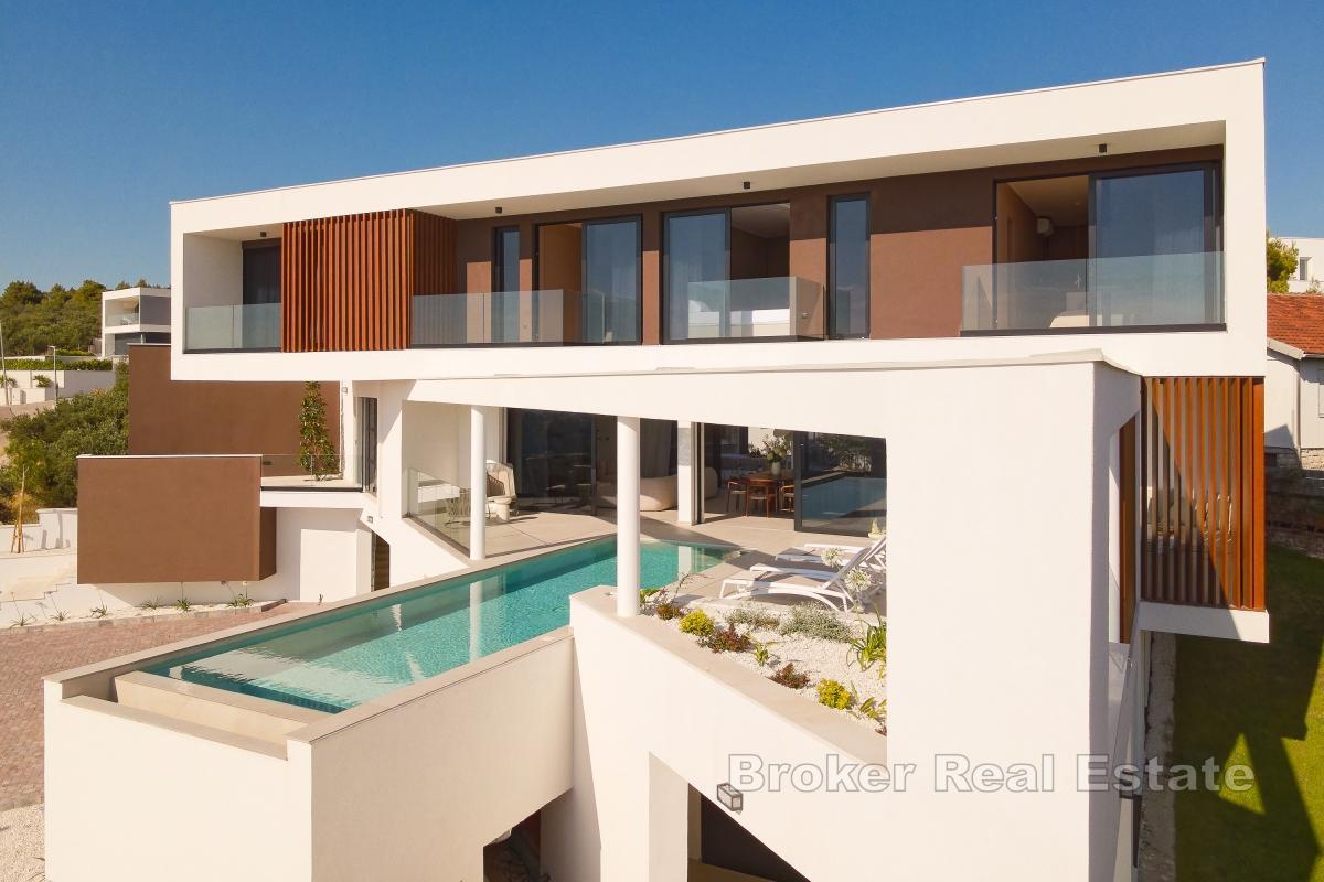 Luxury villa with panoramic sea view and infinity pool