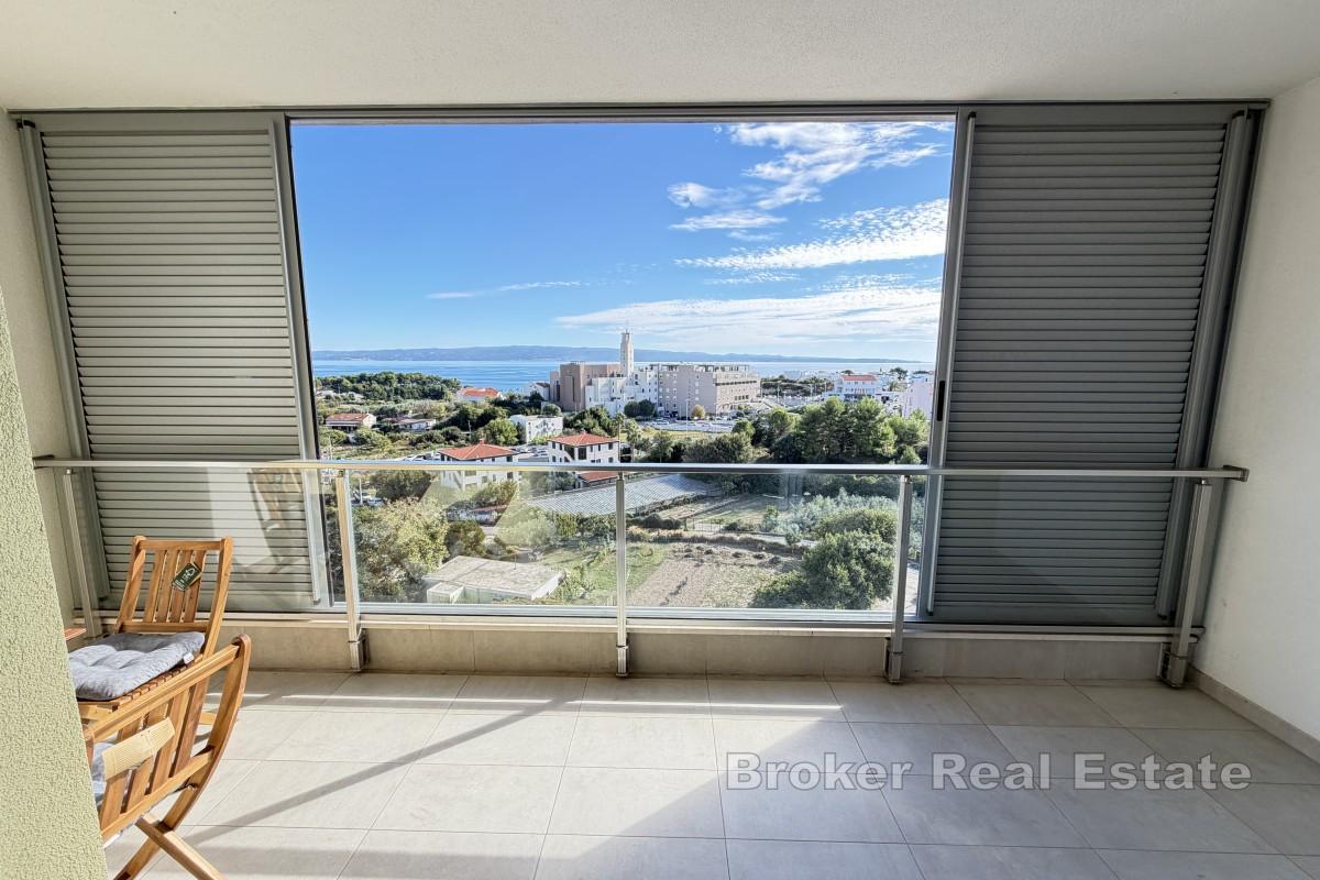 Moderne Zwei-Zimmer-Wohnung mit Meerblick