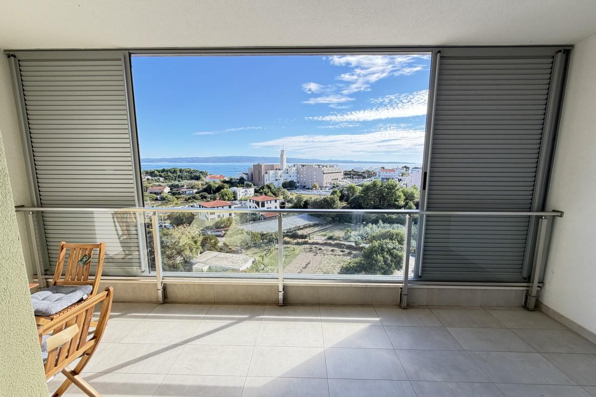 001-2022-476-Split-Modern-two-bedroom-apartment-with-sea-view-for-rent