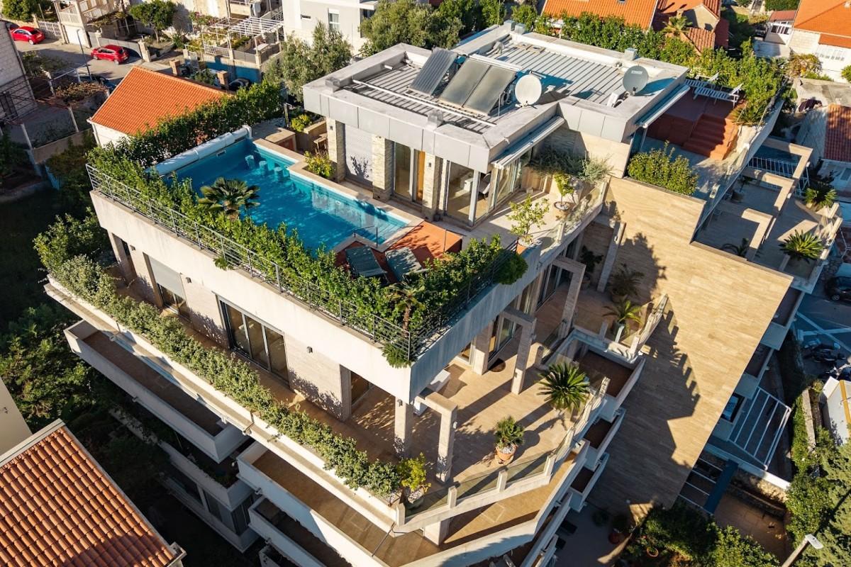 001-2022-479-Dubrovnik-Luxury-penthouse-with-private-pool-and-roof-terrace-for-sale