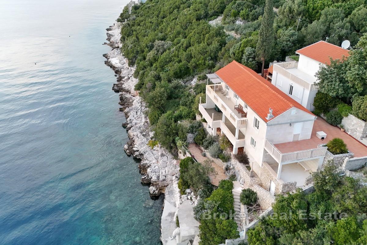 Willa w pierwszym rzędzie od morza