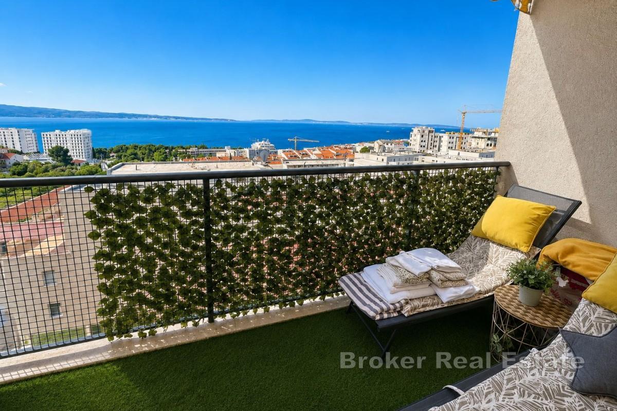 Appartamento con due camere da letto e vista mare