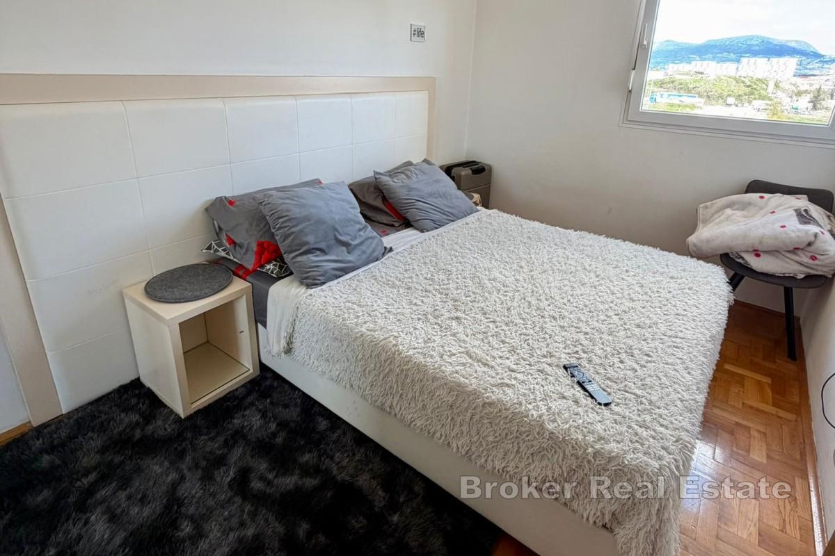 Appartamento con due camere da letto e vista mare