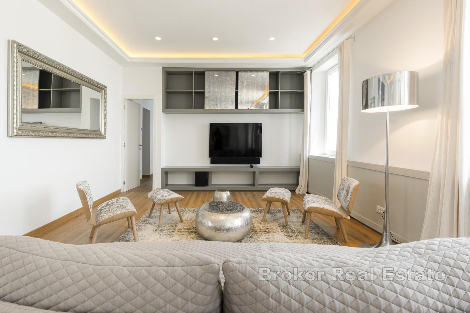 Appartement de luxe en bord de mer dans un quartier prestigieux