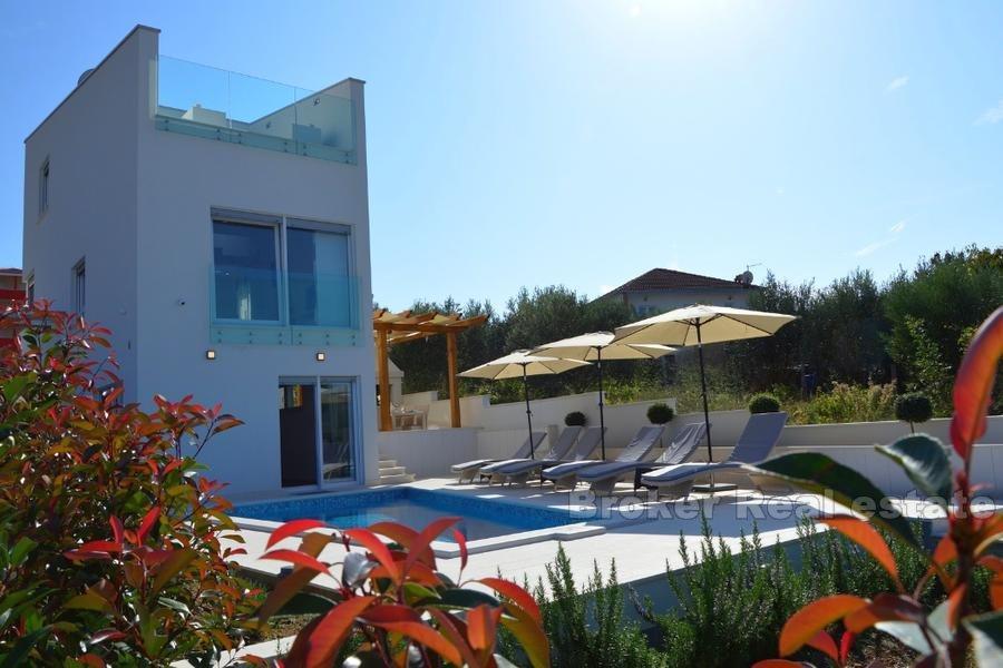 Familienvilla mit Schwimmbad