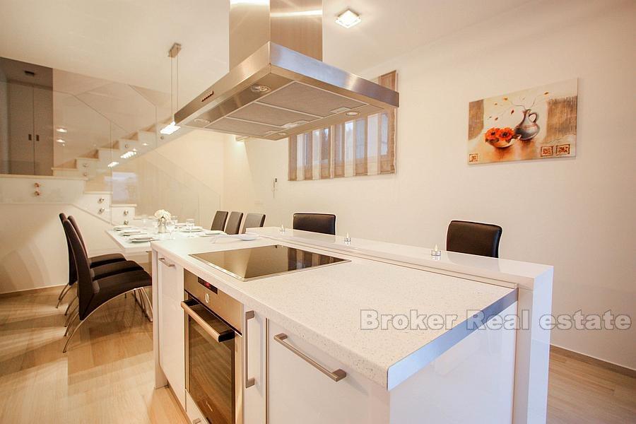 Willa rodzinna z basenem