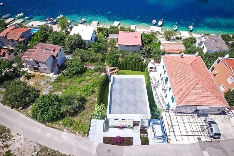 Villa di nuova costruzione con piscina in vendita