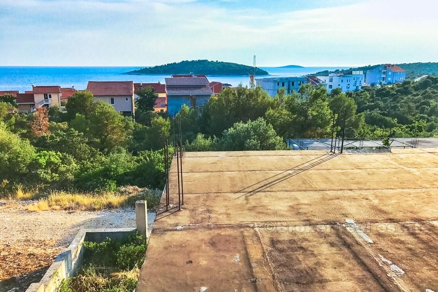 Wolnostojący dom na sprzedaż