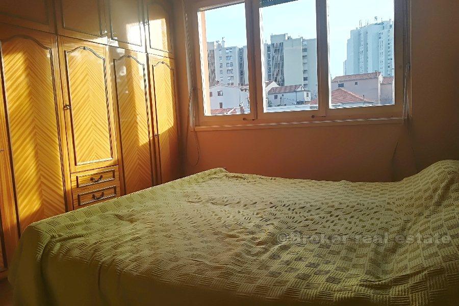 Appartement meublé d'une chambre (Kacunar), à vendre