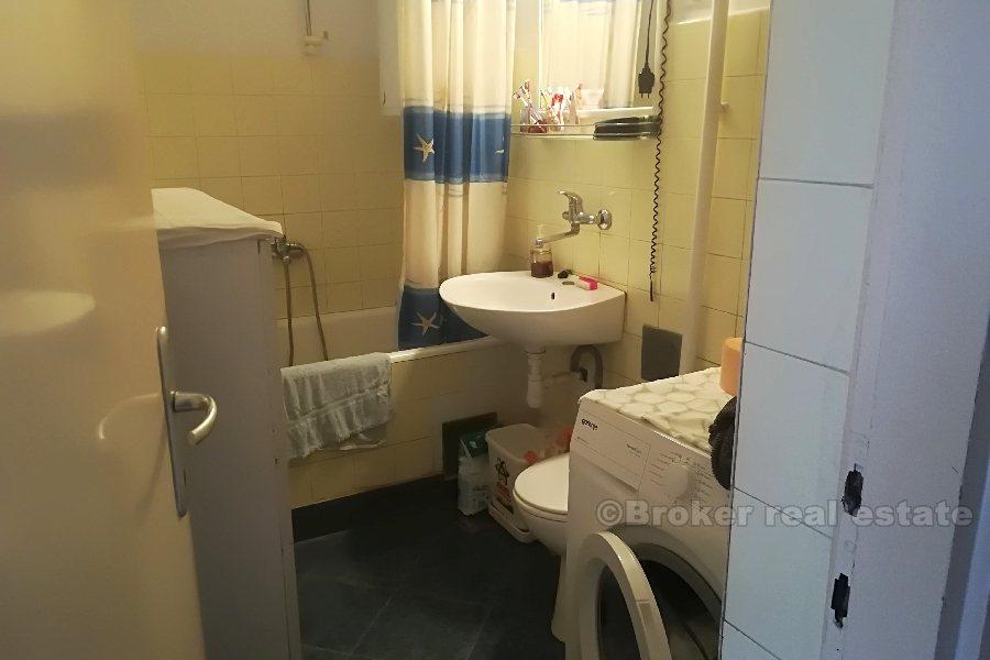 Möblerad enrumslägenhet (Kacunar), till salu