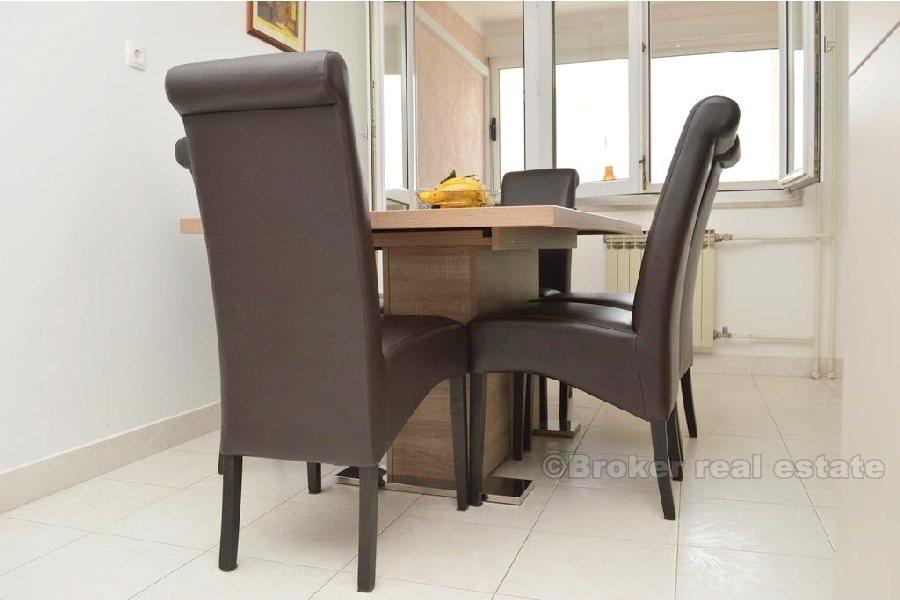 Blatine, apartament z trzema sypialniami, na sprzedaż