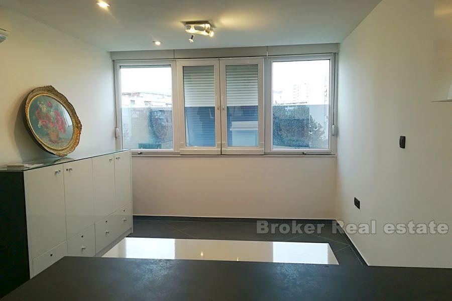 Sukoišan, newly decorated two bedroom apartment, for sale