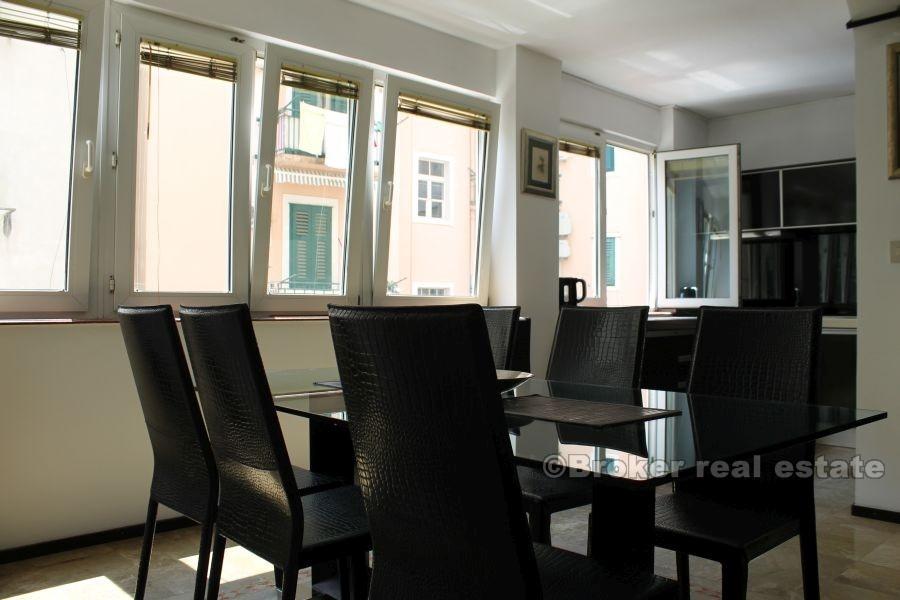 Komfortowy apartament o powierzchni 70 m2, na sprzedaż