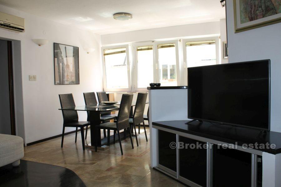 Komfortowy apartament o powierzchni 70 m2, na sprzedaż