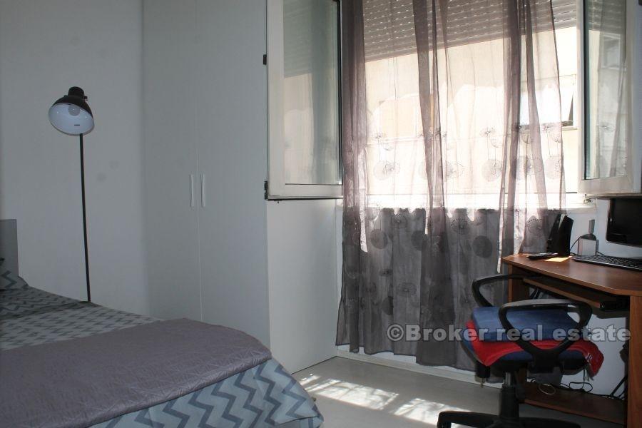 Komfortowy apartament o powierzchni 70 m2, na sprzedaż