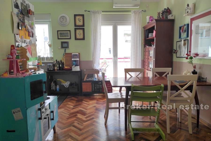 Manus, komfortable Wohnung mit drei Schlafzimmern