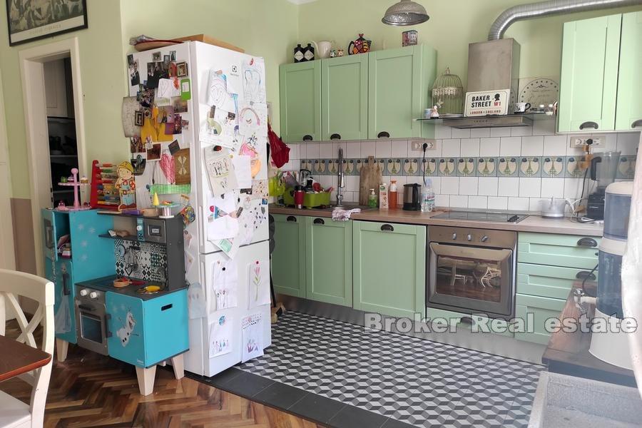 Manus, comodo appartamento con tre camere da letto