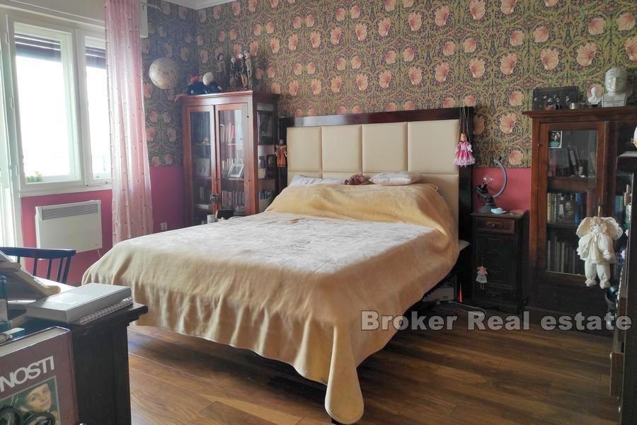 Manus, comodo appartamento con tre camere da letto