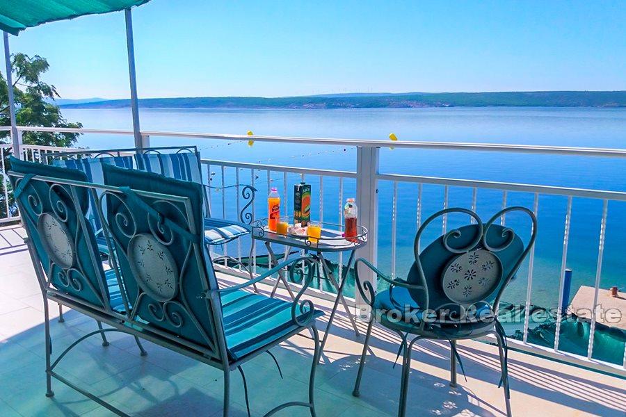 4-bedroom apartment, seafront