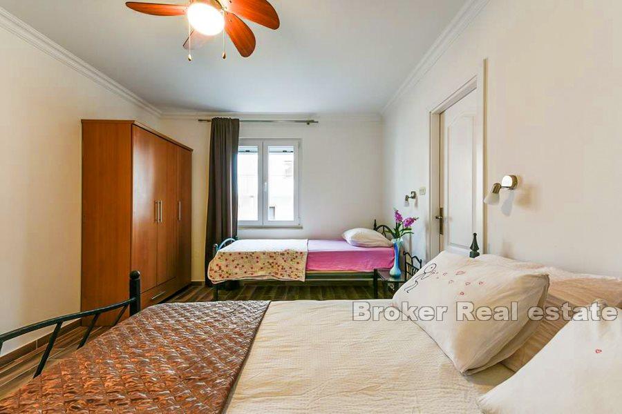 4-bedroom apartment, seafront