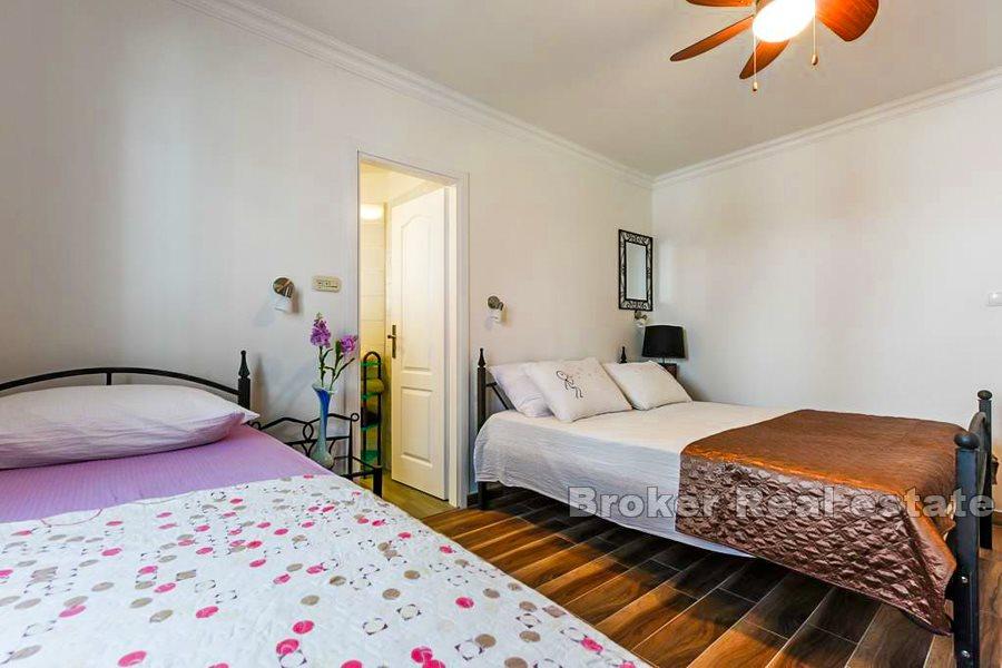 4-bedroom apartment, seafront