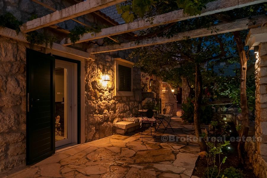 Stone house with sea view